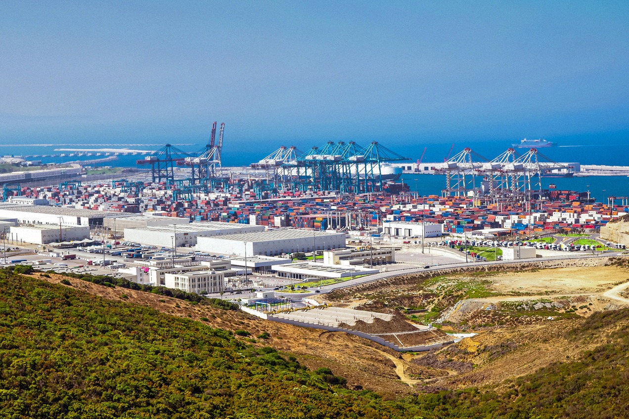 Πλοίο Algeciras - Tanger Med στο Στενό του Γιβραλτάρ